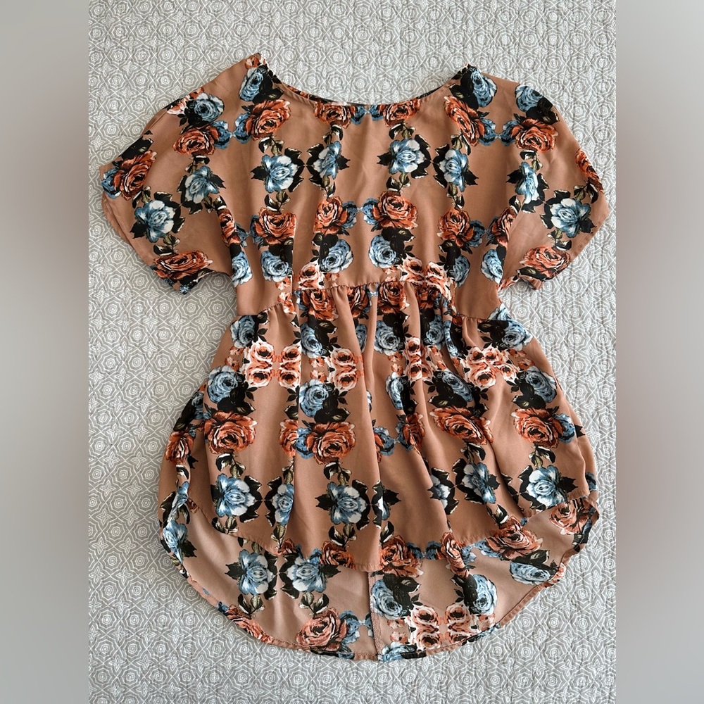Floral High Low Babydoll Blouse Peachy Tan Blue Roses Cap Dolman Sleeve Size S